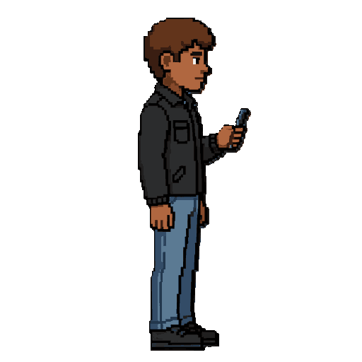 personagem masculino de cabelo castanho cacheado curto e olhos castanho escuros, sua pele é morena parda e ele usa um calça jeans e uma jaqueta escura, ele está segurando um celular, usando tênis escuros, sua expressão é confiante, ele está na pose de esp
