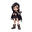 uma menina de cabelo preto e longo com franja, usando botas, calça e um sobretudo, todos pretos e para roguelike, pose base de descanso em gameplay, com punho levantado e sem nenhuma arma, com 